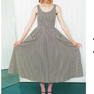 GIANT POCKETS STRIPE MAXI DRESS BLACK/CREAM STRIPE